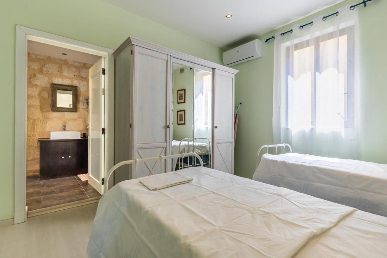 Valletta Bastions Seafront House Екстериор снимка